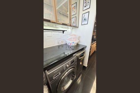 Apartamento à venda com 77m², 2 quartos e 2 vagasÁrea de Serviço