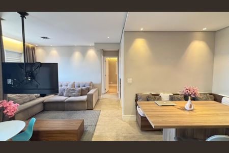 Apartamento à venda com 77m², 2 quartos e 2 vagasSala