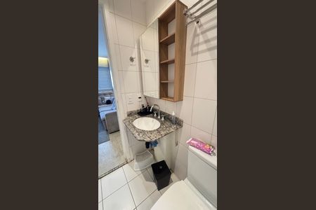 Apartamento à venda com 77m², 2 quartos e 2 vagasBanheiro