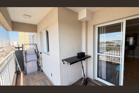 Apartamento à venda com 77m², 2 quartos e 2 vagasvaranda