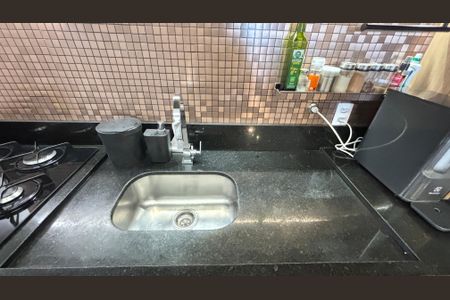 Apartamento à venda com 77m², 2 quartos e 2 vagasCozinha