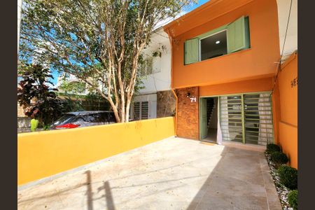 Casa à venda com 100m², 2 quartos e 1 vaga Casa à venda com 100m², 2 quartos e 1 vagaGaragem