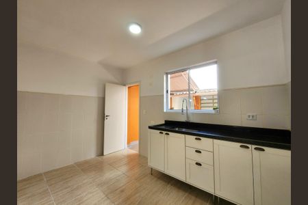 Casa à venda com 100m², 2 quartos e 1 vaga Casa à venda com 100m², 2 quartos e 1 vagaCozinha