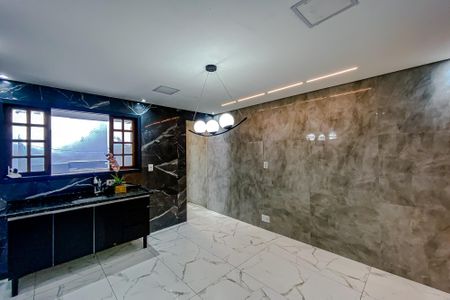 Casa para alugar com 175m², 4 quartos e 1 vagaCozinha