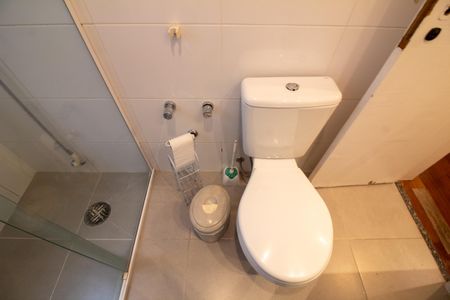 Apartamento à venda com 131m², 4 quartos e 2 vagasBanheiro da Suíte 1