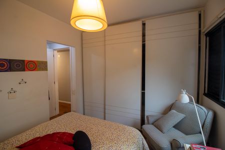 Apartamento à venda com 131m², 4 quartos e 2 vagasSuíte 2