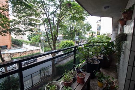 Apartamento à venda com 131m², 4 quartos e 2 vagasSacada