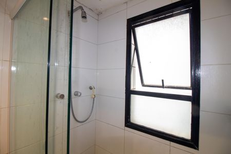 Apartamento à venda com 131m², 4 quartos e 2 vagasBanheiro da Suíte 2