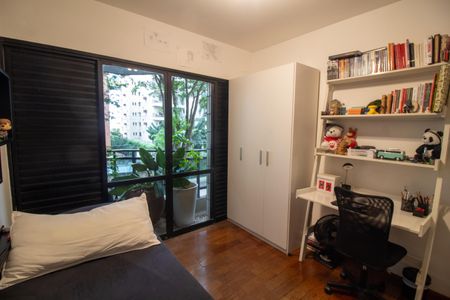 Apartamento à venda com 131m², 4 quartos e 2 vagasQuarto 1