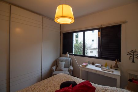 Apartamento à venda com 131m², 4 quartos e 2 vagasSuíte 2