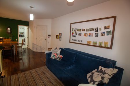 Apartamento à venda com 131m², 4 quartos e 2 vagasSala