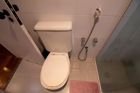 Apartamento à venda com 131m², 4 quartos e 2 vagasBanheiro da Suíte 2