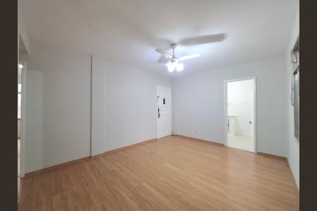 Apartamento à venda com 61m², 2 quartos e sem vagaSala