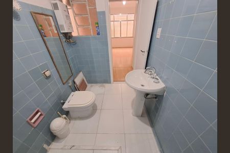 Apartamento à venda com 61m², 2 quartos e sem vagaBanheiro