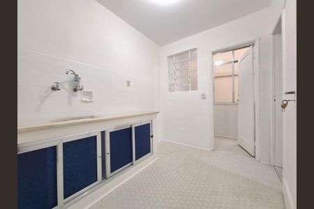 Apartamento à venda com 61m², 2 quartos e sem vagaCozinha