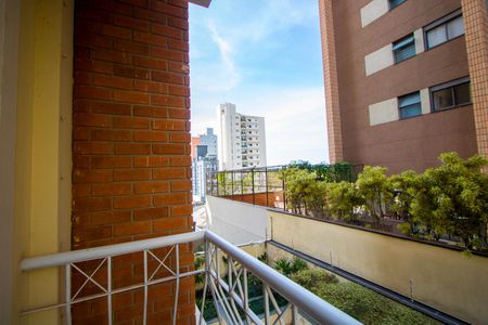 Apartamento à venda com 68m², 2 quartos e 1 vagaVaranda do Quarto 