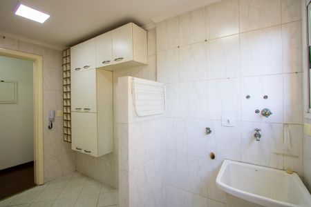 Apartamento à venda com 68m², 2 quartos e 1 vagaÁrea de Serviço