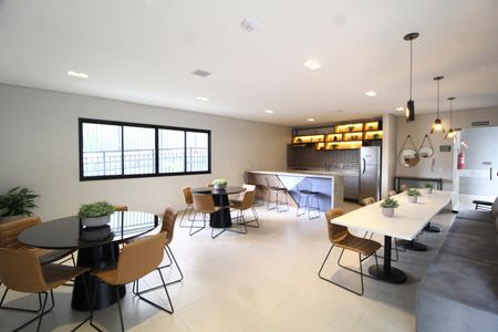 Apartamento para alugar com 55m², 2 quartos e 1 vagaÁrea comum - Salão de festas