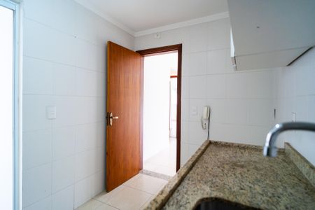 Apartamento para alugar com 80m², 2 quartos e 2 vagas Apartamento para alugar com 80m², 2 quartos e 2 vagasCozinha