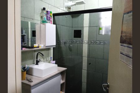 Casa à venda com 130m², 3 quartos e 2 vagasBanheiro
