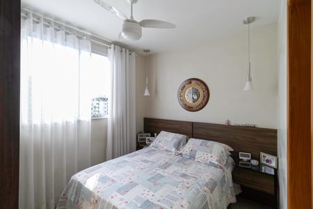 Apartamento à venda com 75m², 3 quartos e 2 vagasSuíte