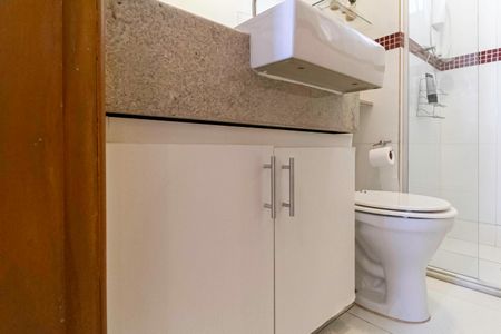 Apartamento à venda com 75m², 3 quartos e 2 vagasBanheiro social 