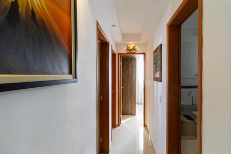 Apartamento à venda com 75m², 3 quartos e 2 vagasCorredor