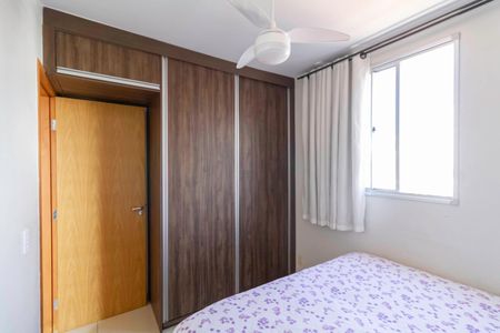 Apartamento à venda com 75m², 3 quartos e 2 vagasQuarto  2