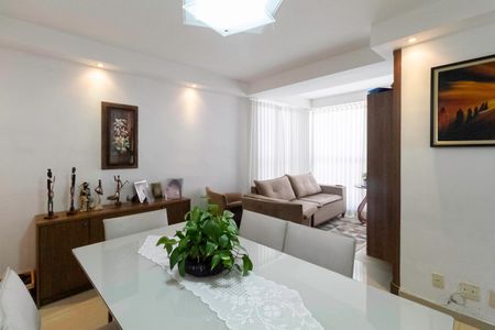 Apartamento à venda com 75m², 3 quartos e 2 vagasSala 
