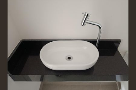 Casa à venda com 256m², 3 quartos e 3 vagasBanheiro