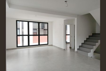 Casa à venda com 256m², 3 quartos e 3 vagasSala/Cozinha