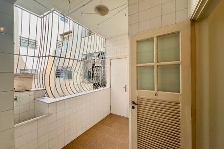 Apartamento à venda com 114m², 3 quartos e 1 vaga Apartamento à venda com 114m², 3 quartos e 1 vagaÁrea de Serviço