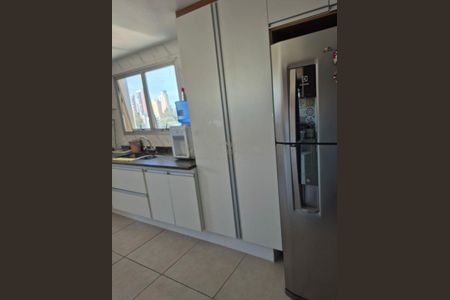 Apartamento à venda com 131m², 4 quartos e 3 vagas