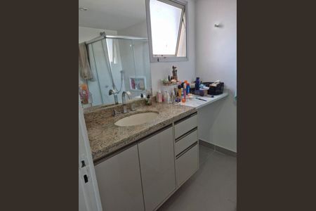 Apartamento à venda com 131m², 4 quartos e 3 vagas