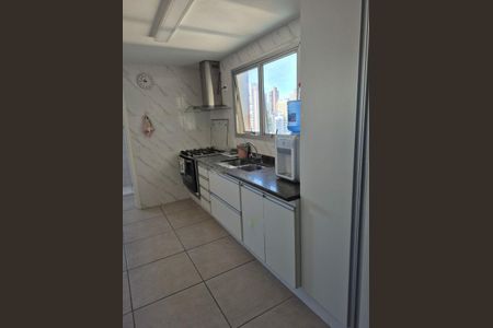 Apartamento à venda com 131m², 4 quartos e 3 vagas