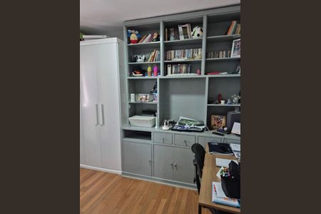 Apartamento à venda com 131m², 4 quartos e 3 vagas