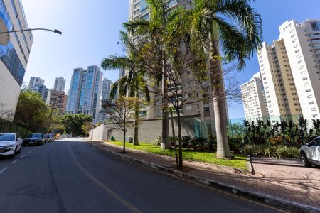 Apartamento à venda com 92m², 3 quartos e 2 vagas Apartamento à venda com 92m², 3 quartos e 2 vagasFachada