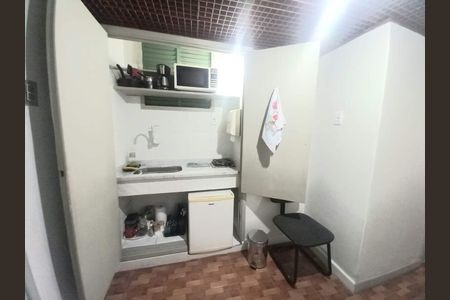 Apartamento à venda com 32m², 1 quarto e sem vaga