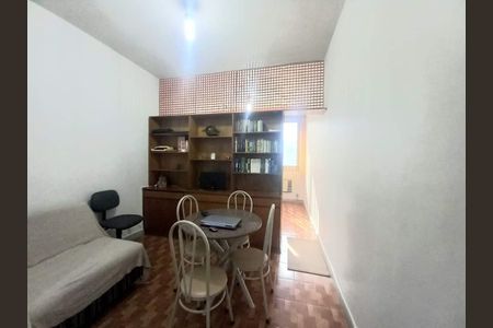 Apartamento à venda com 32m², 1 quarto e sem vaga