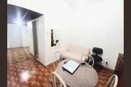 Apartamento à venda com 32m², 1 quarto e sem vaga