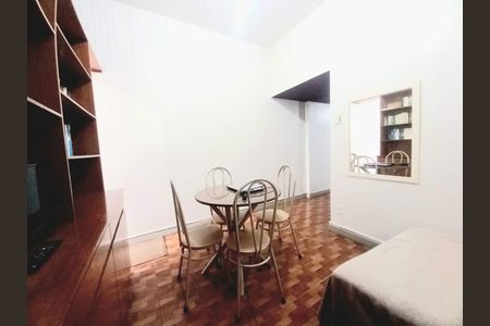 Apartamento à venda com 32m², 1 quarto e sem vaga