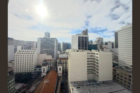 Apartamento à venda com 32m², 1 quarto e sem vaga