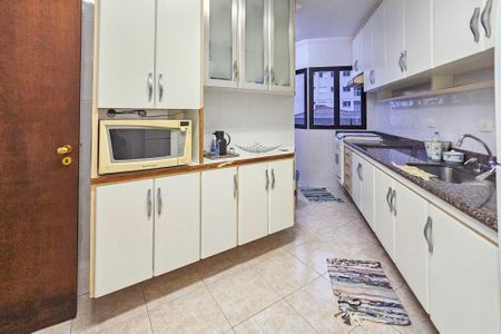 Apartamento para alugar com 100m², 3 quartos e 1 vaga Apartamento para alugar com 100m², 3 quartos e 1 vagaCozinha