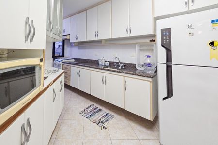 Apartamento para alugar com 100m², 3 quartos e 1 vaga Apartamento para alugar com 100m², 3 quartos e 1 vagaCozinha