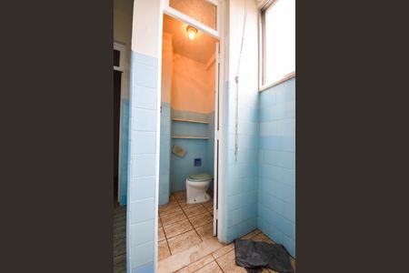 Apartamento para alugar com 70m², 2 quartos e sem vaga Apartamento para alugar com 70m², 2 quartos e sem vagaBanheiro de serviço