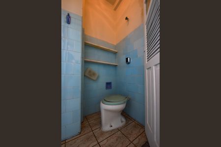 Apartamento para alugar com 70m², 2 quartos e sem vaga Apartamento para alugar com 70m², 2 quartos e sem vagaBanheiro de serviço