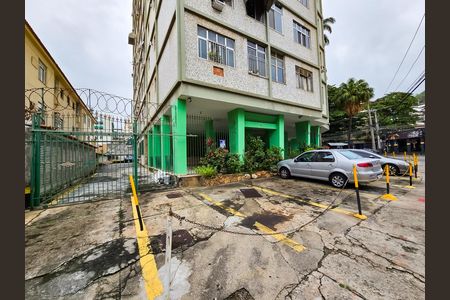 Apartamento para alugar com 70m², 2 quartos e sem vaga Apartamento para alugar com 70m², 2 quartos e sem vagaFachada