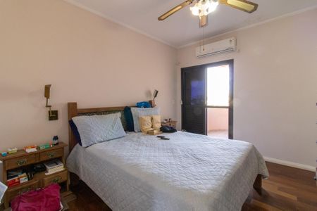 Casa à venda com 390m², 5 quartos e 5 vagasSuíte 3