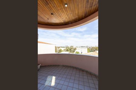 Casa à venda com 390m², 5 quartos e 5 vagasSacada