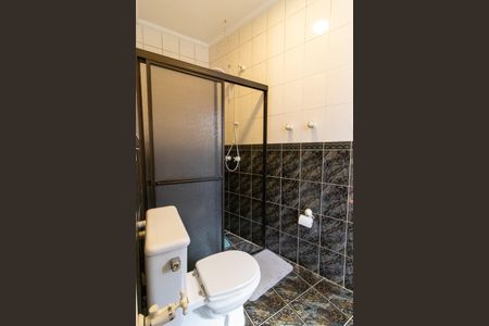 Casa à venda com 390m², 5 quartos e 5 vagasBanheiro Suíte 1